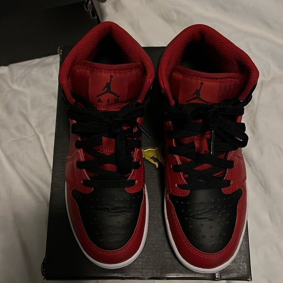 Nike or Jordan ones - Picture 2 of 10